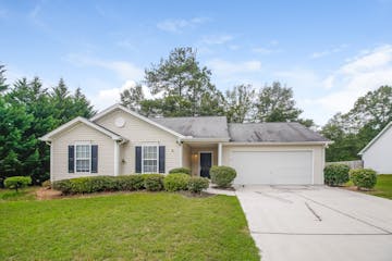 207 Johnny Ln Dallas, GA 30132